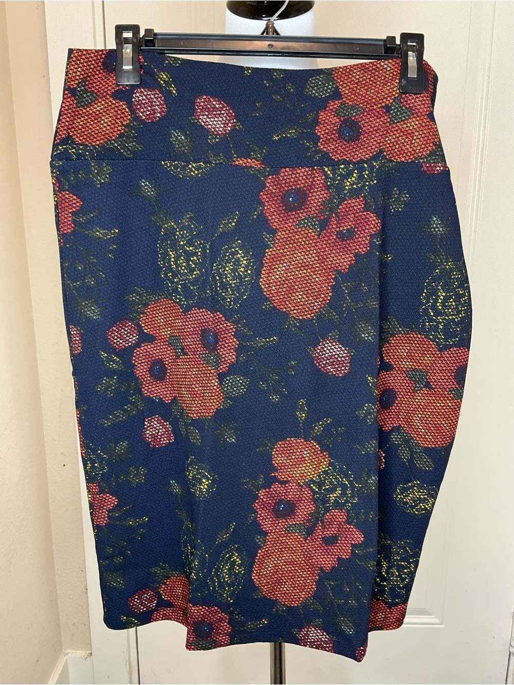 LuLaRoe Cassie Navy Pencil Skirt with Red Floral Print